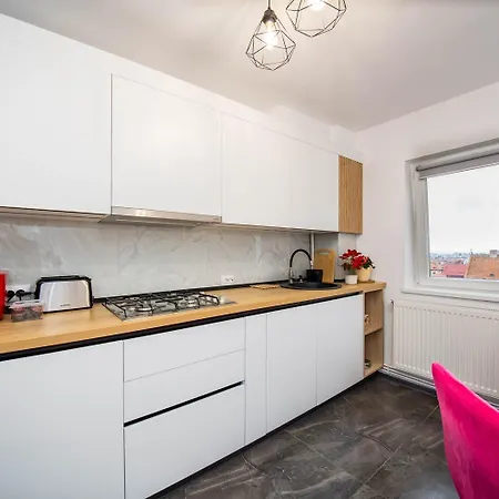 Center Sanctuary 아파트 브라쇼브